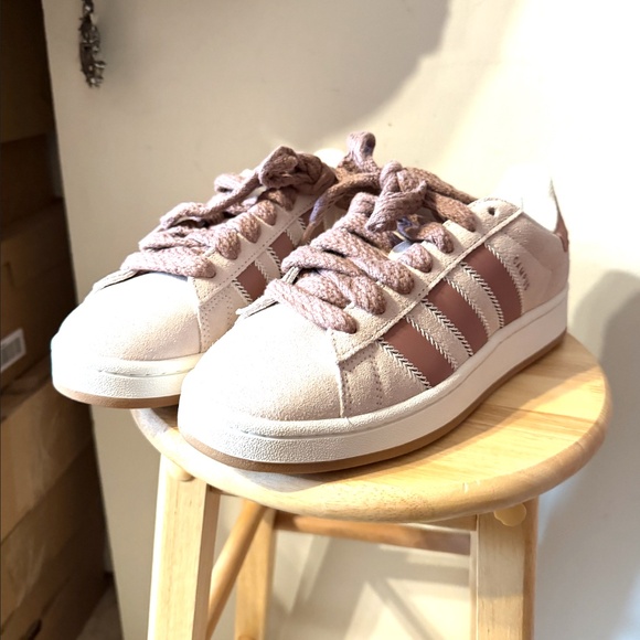 Adidas Original soft pink Campus 00s sneakers NWT - Picture 3 of 11